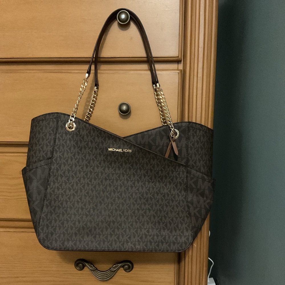 Michael Kors Signature Logo Shoulder Bag